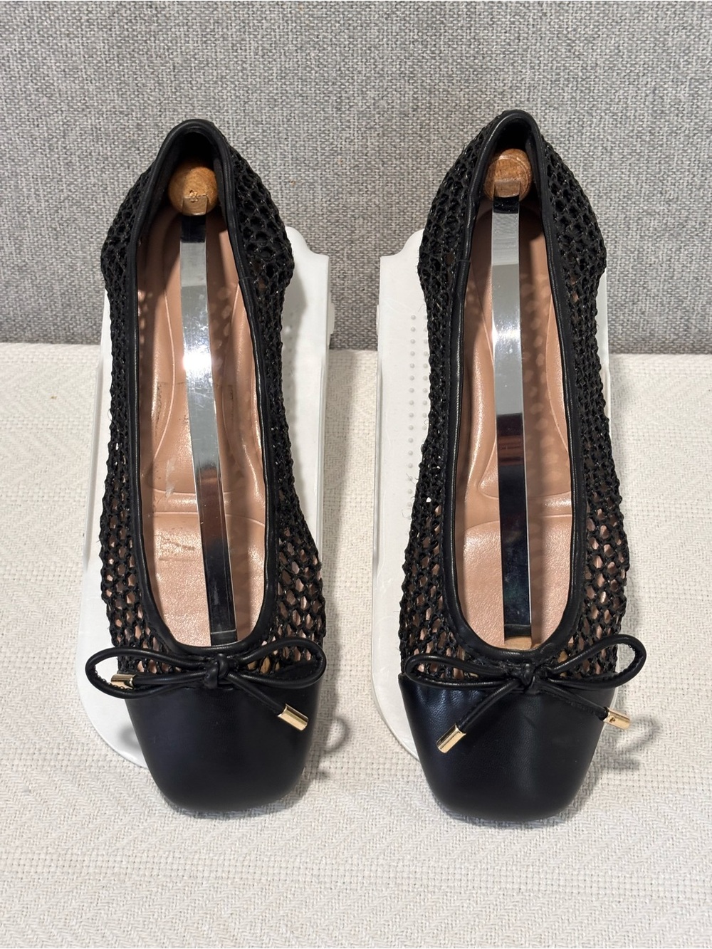 🩵BCBGeneration Black Mesh & Leather Bow Ballet Flats with Gold Accents